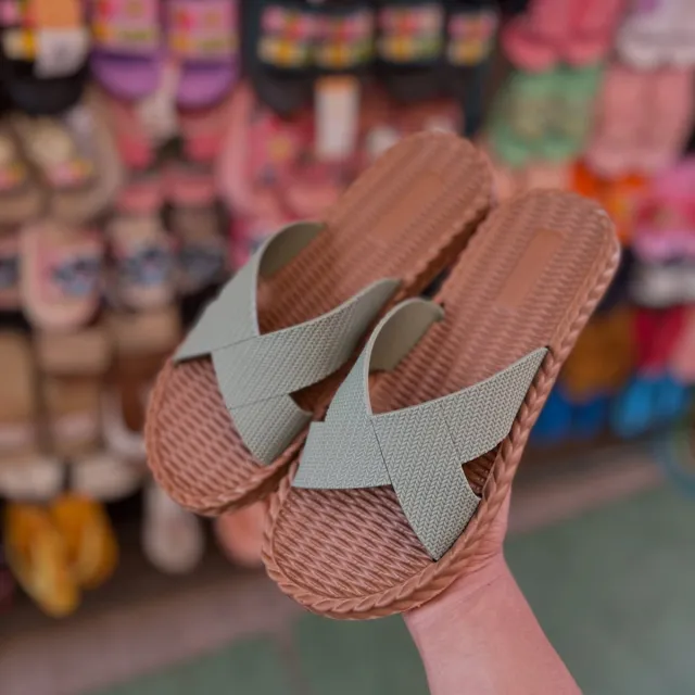 Cross-Strap Slide